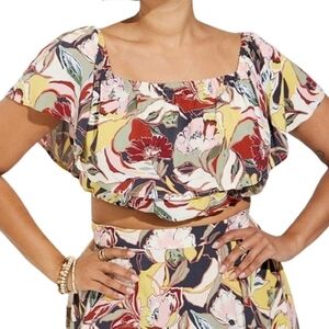 Torrid • Floral Print Crop Top